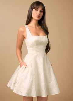 White Lace Applique Square Neck Lace-Up Back A-Line Mini Evening Dresses