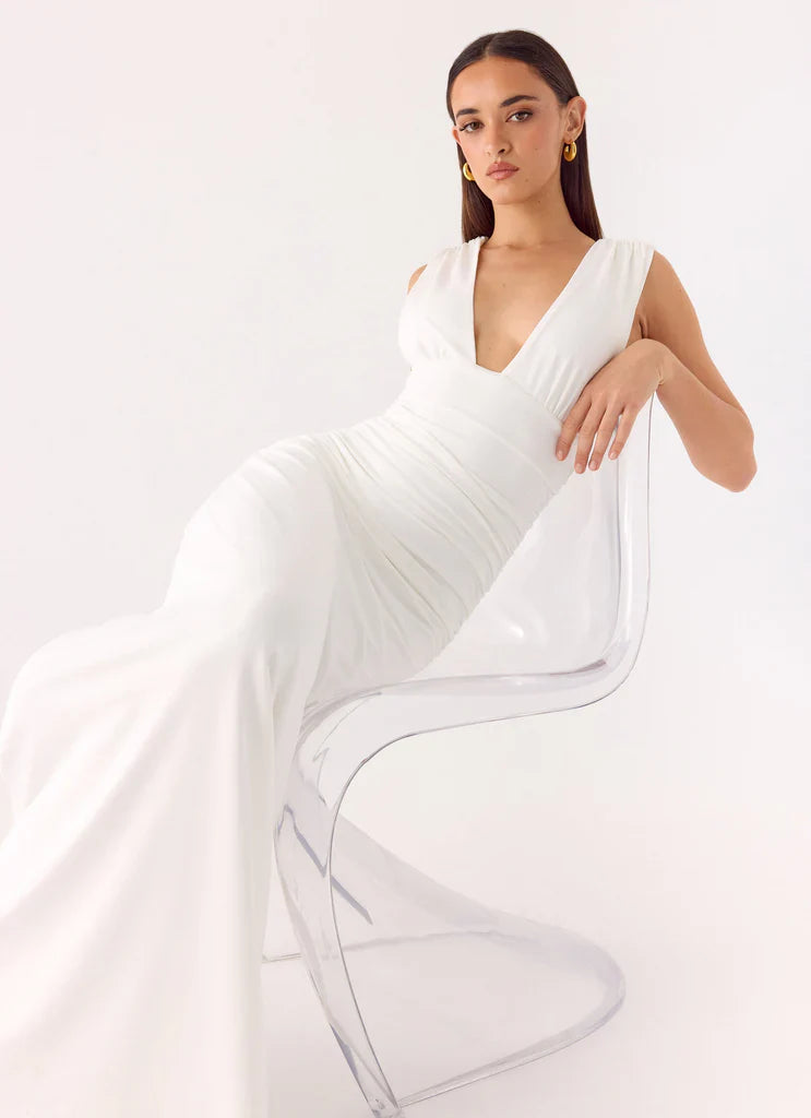 White Sleeveless Deep V Ruched Waist Maxi Prom Dress For Elegant Formal Events