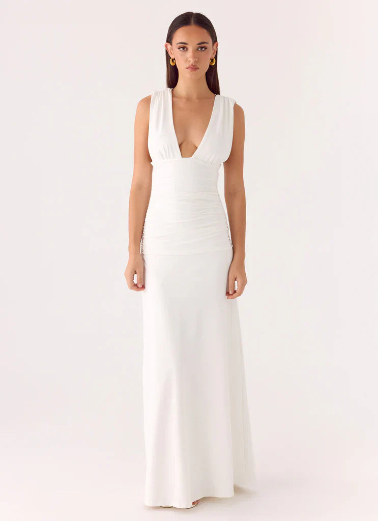 White Sleeveless Deep V Ruched Waist Maxi Prom Dress For Elegant Formal Events