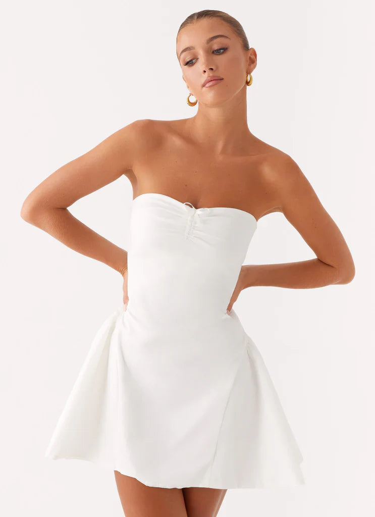 White Strapless Ruched Flared Hem Mini Dress For Elegant Casual Party Events