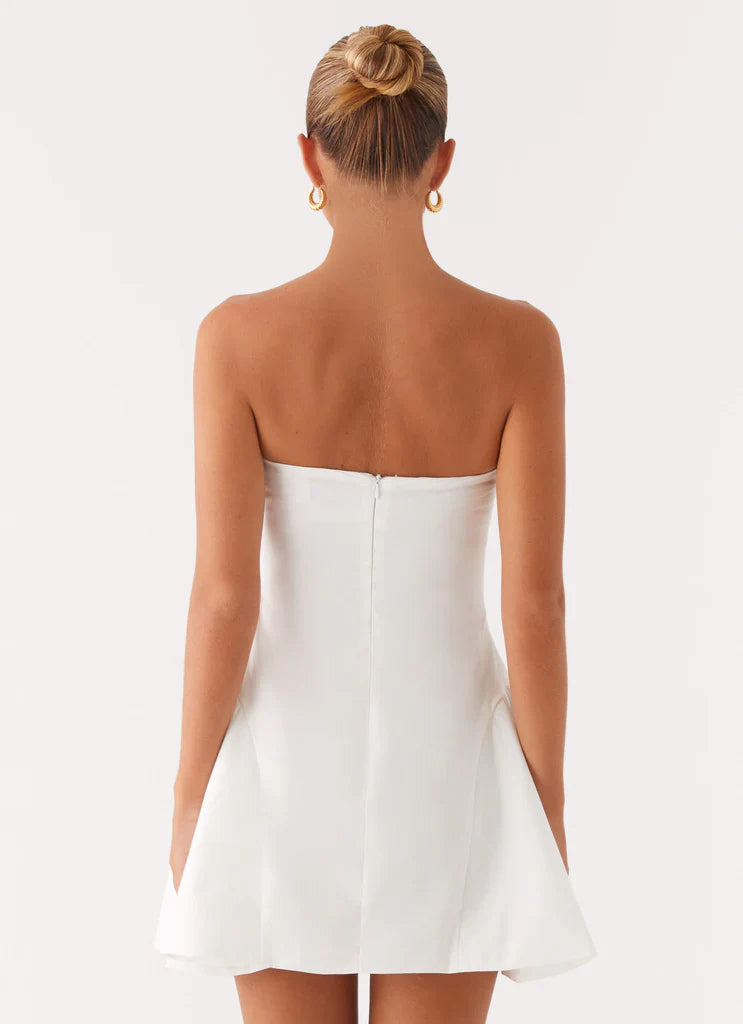 White Strapless Ruched Flared Hem Mini Dress For Elegant Casual Party Events