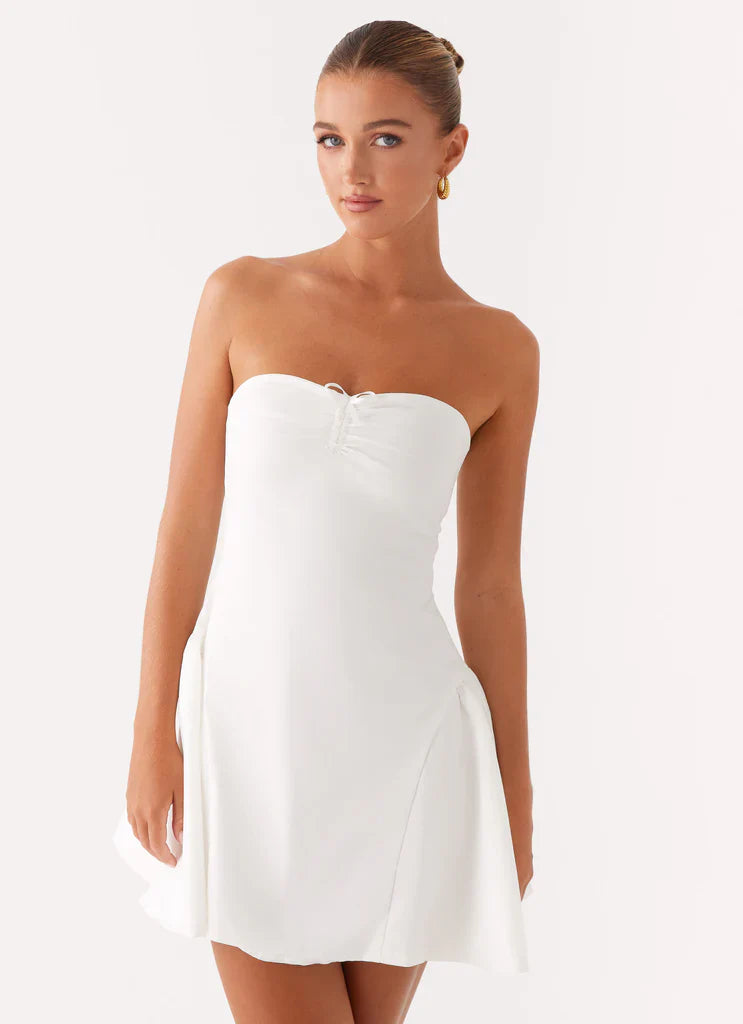 White Strapless Ruched Flared Hem Mini Dress For Elegant Casual Party Events