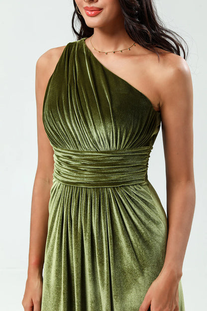 A Line One Shoulder Ruched Velvet Floor-Length Dress