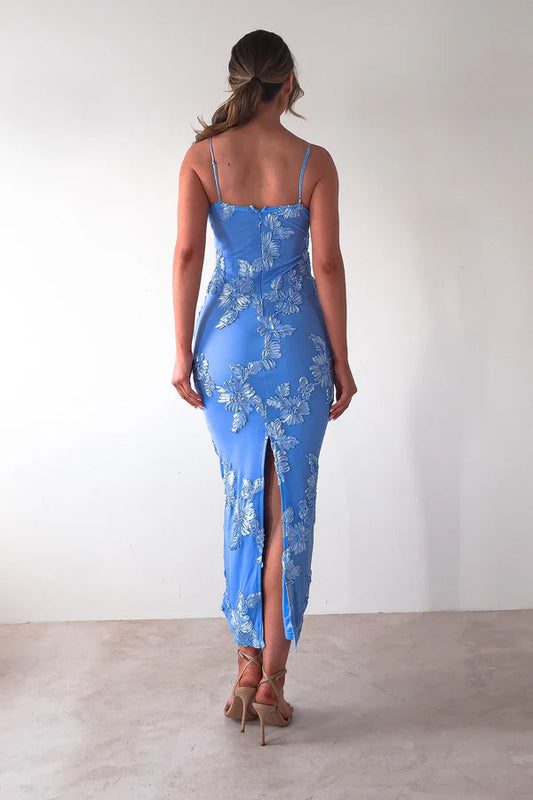 Thin suspender tight waist hugging three-dimensional floral dress