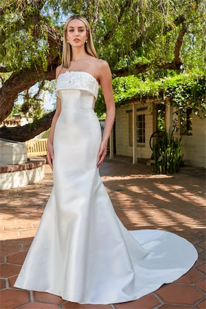 Sleeveless strapless mermaid and floor length skirt with tail