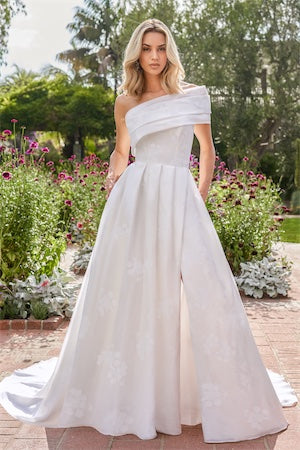 Transparent hard yarn A-line skirt strapless collar detachable single shoulder with transparent hard yarn shawl