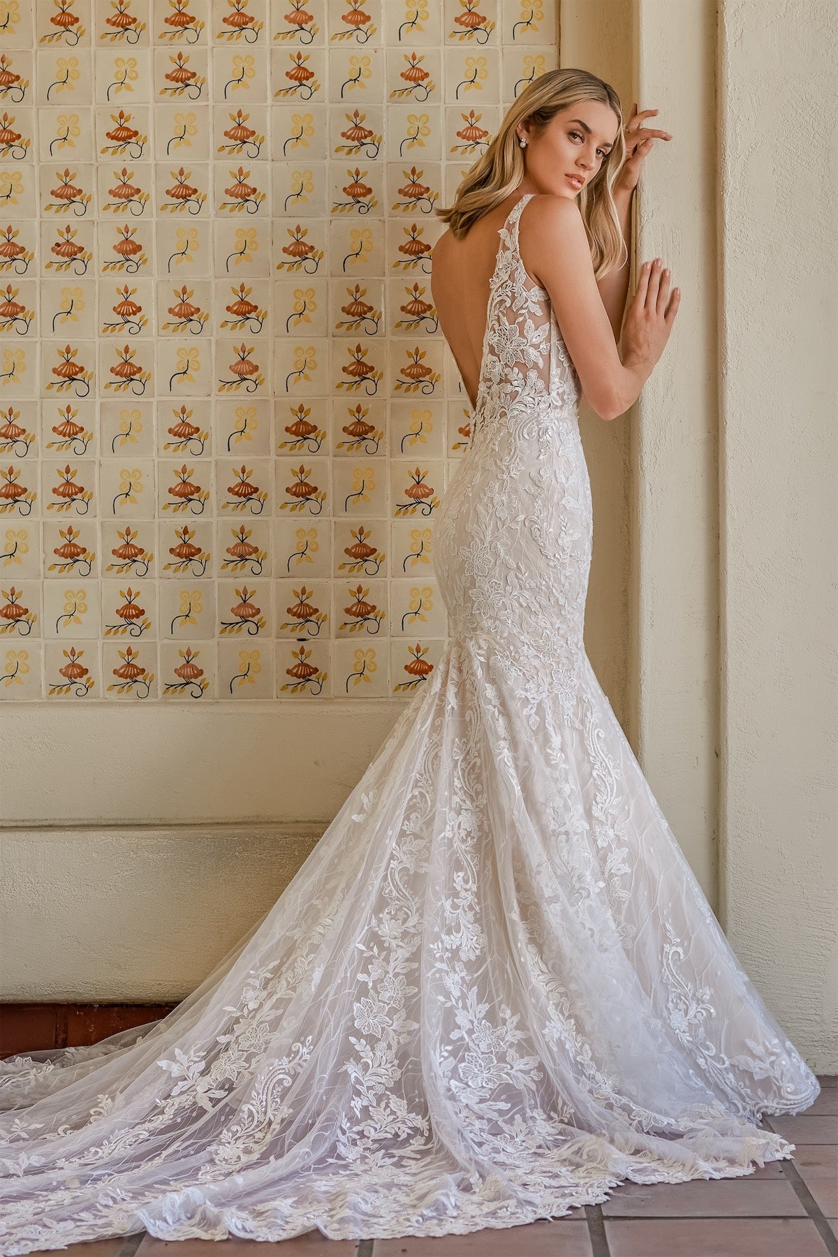 Deep V backless mermaid and floor length skirt