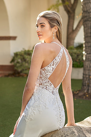 Deep lace back hollow mermaid and floor skirt wedding dress