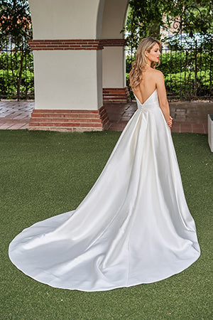 Deep V backless mermaid and floor length skirt with side slit