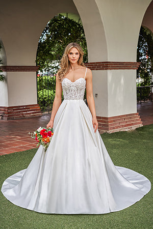 Thin shoulder strap backless tight corset and floor length skirt