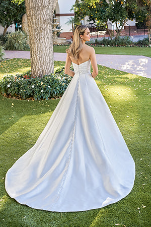 Strapless V-neck tight corset mermaid and floor length skirt