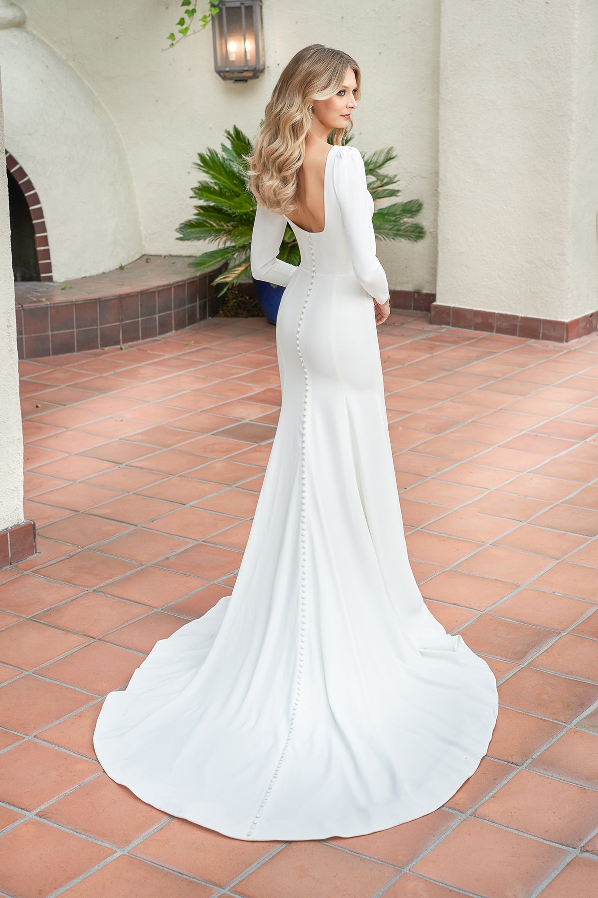Square collar long sleeved minimalist wedding dress with trailing edge