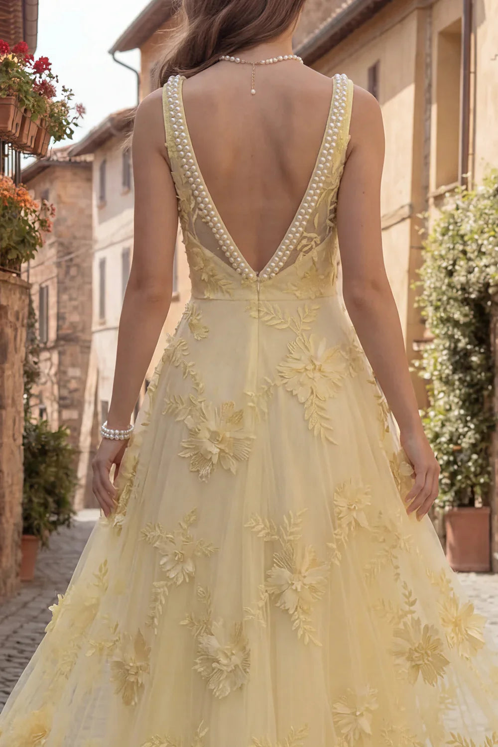 Elegant Square Neck Pearl Trim 3D Floral Applique Backless A-Line Tulle Maxi Prom Dress