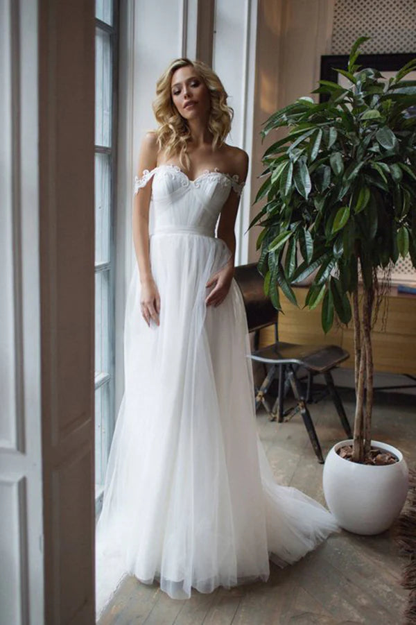 Off shoulder sweetheart chiffon lace applique wedding dress