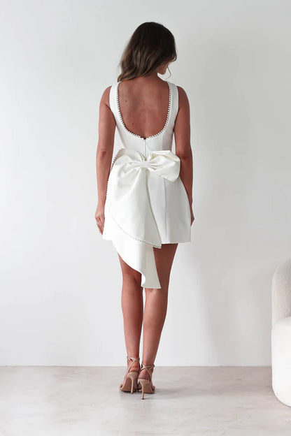 Sleeveless backless short skirt bow detachable dress