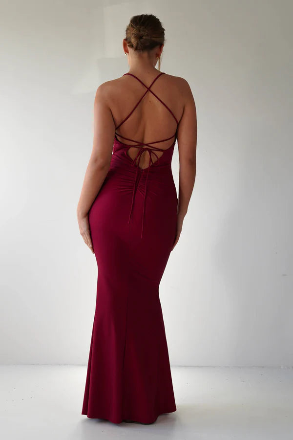 Square neck slim shoulder strap backless tight fitting dress