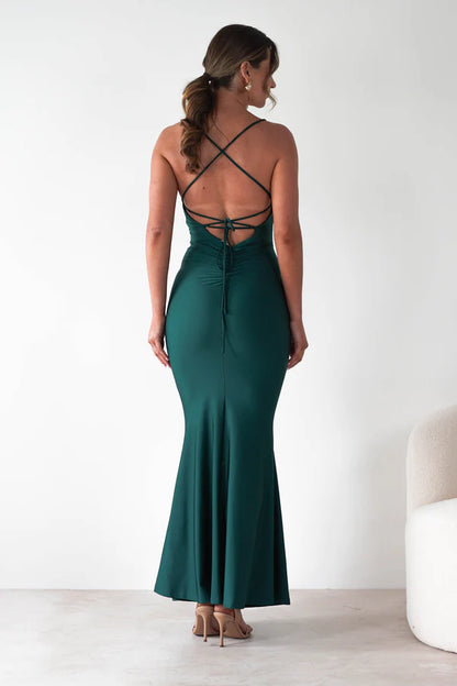 Square neck slim shoulder strap backless tight fitting dress