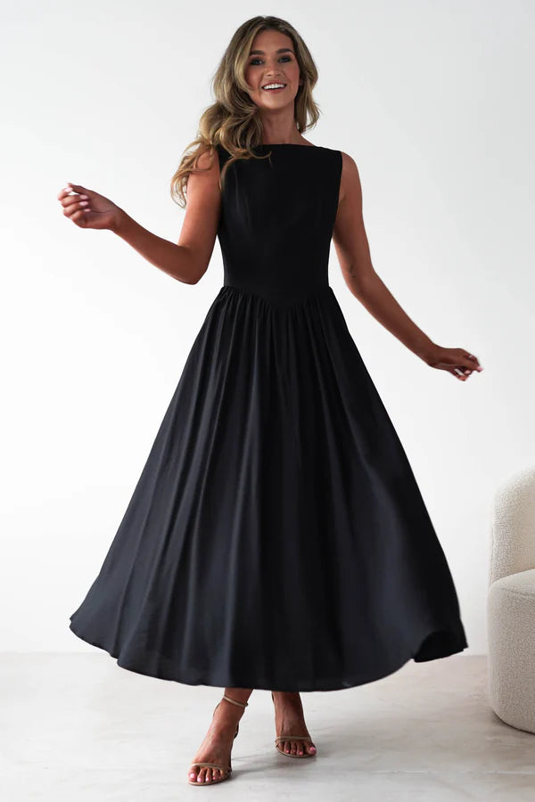 Black backless long dress with sleeveless design