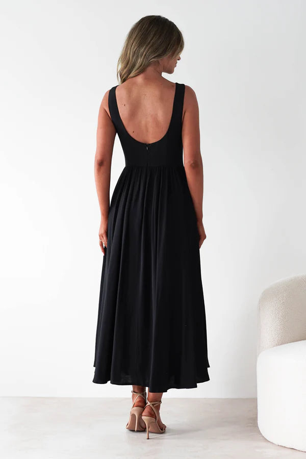 Black backless long dress with sleeveless design