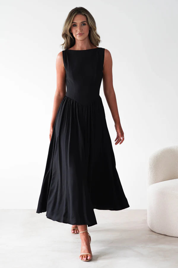 Black backless long dress with sleeveless design