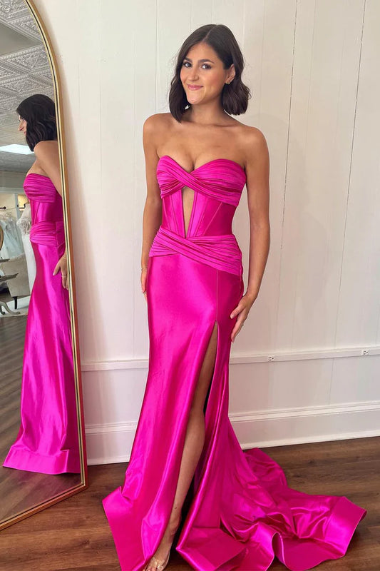Deep V strapless side seam tight corset party dress
