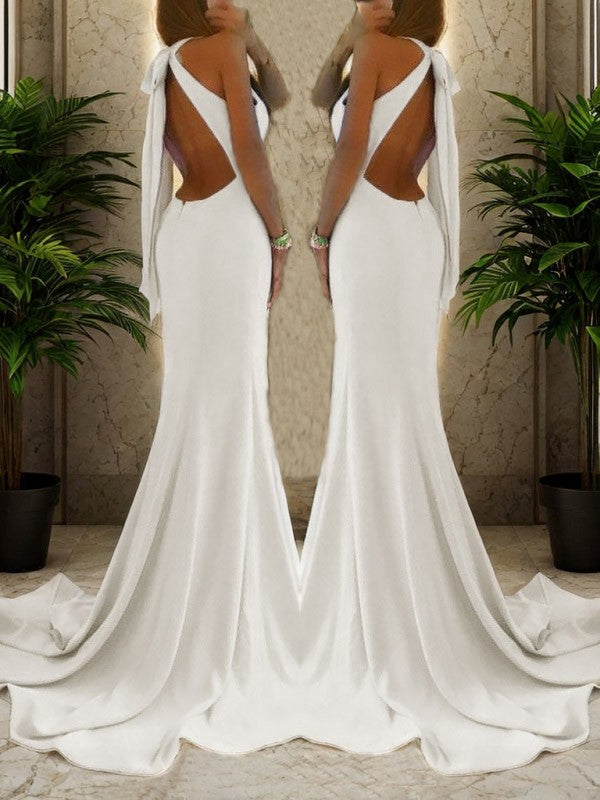 Hanging neck suspender sleeveless tight fitting backless mermaid side slit
