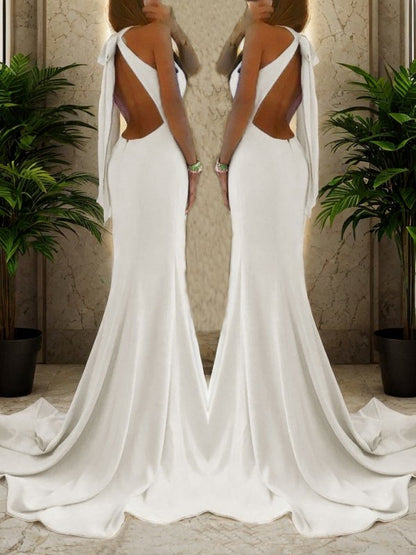 Hanging neck suspender sleeveless tight fitting backless mermaid side slit