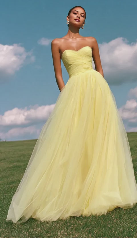 Elegant Light Yellow Ball Gown Sweetheart Neck Strapless Back Zip Ruched Bodice Tulle Floor-Length Prom Dress