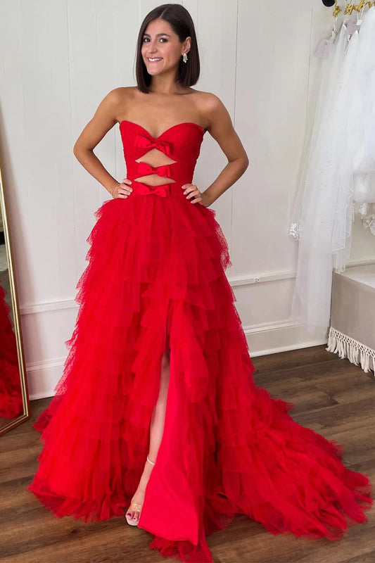Strapless strapless strapless pleated ball dress with keyhole