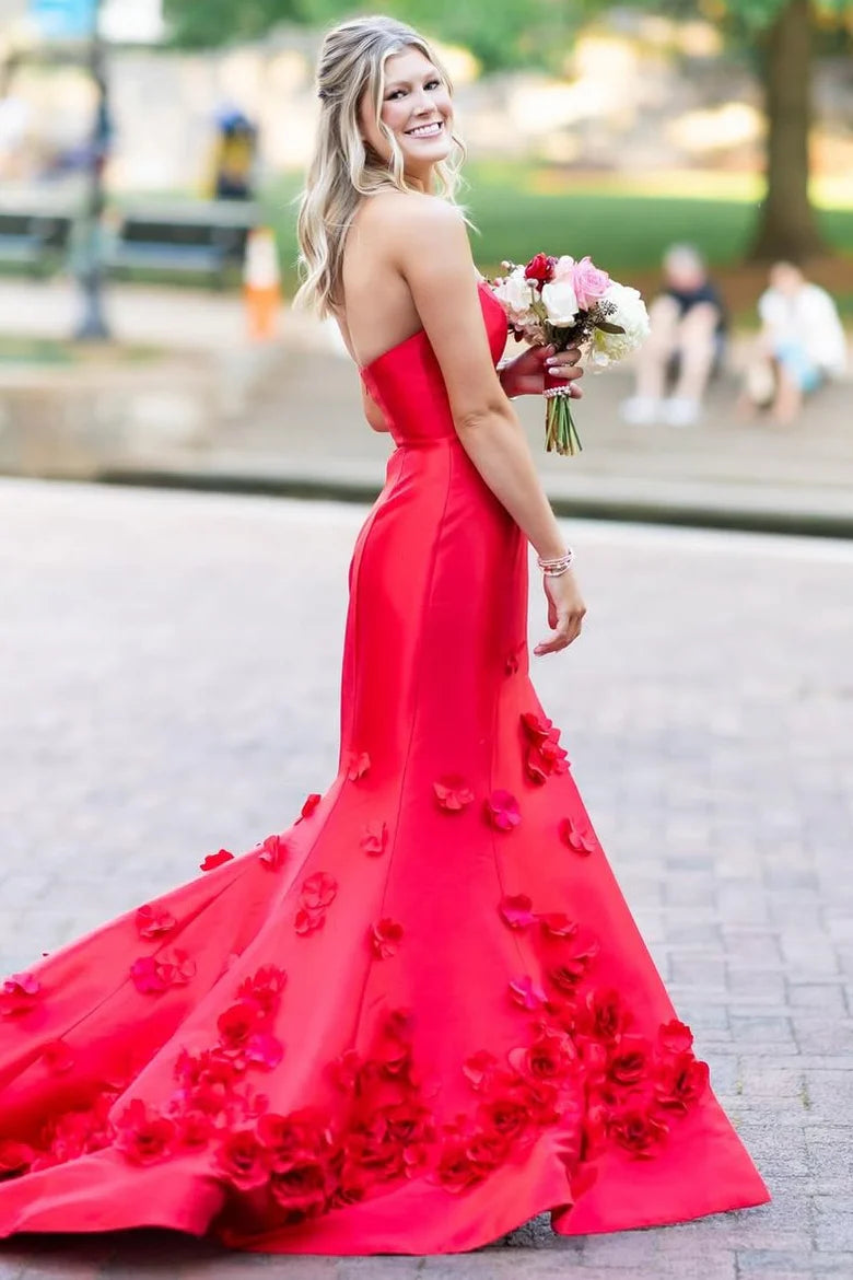 Strapless mermaid sleeveless applique long formal ball dress