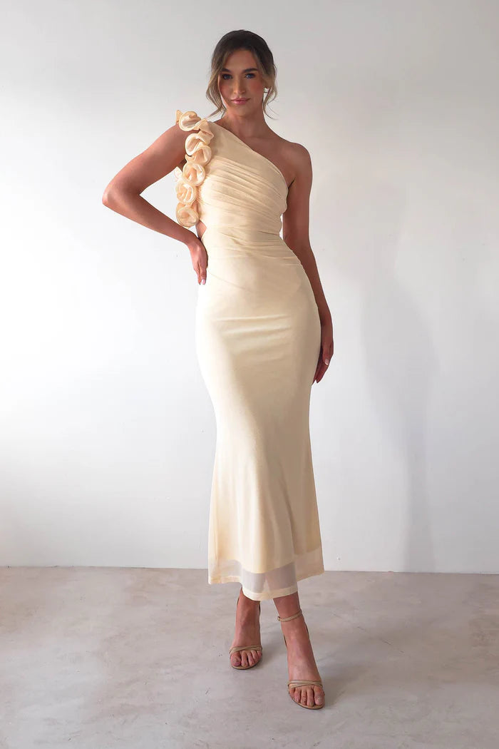 Single shoulder strap tight waist cinching dress with three-dimensional lace