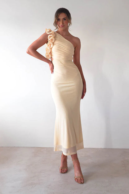 Single shoulder strap tight waist cinching dress with three-dimensional lace