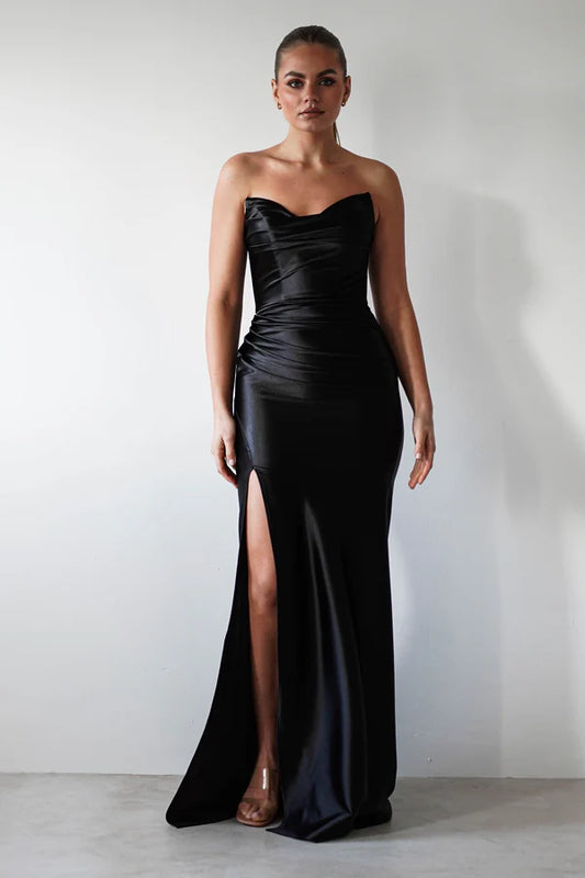 Sleeveless model tight corset mermaid dress with side slit